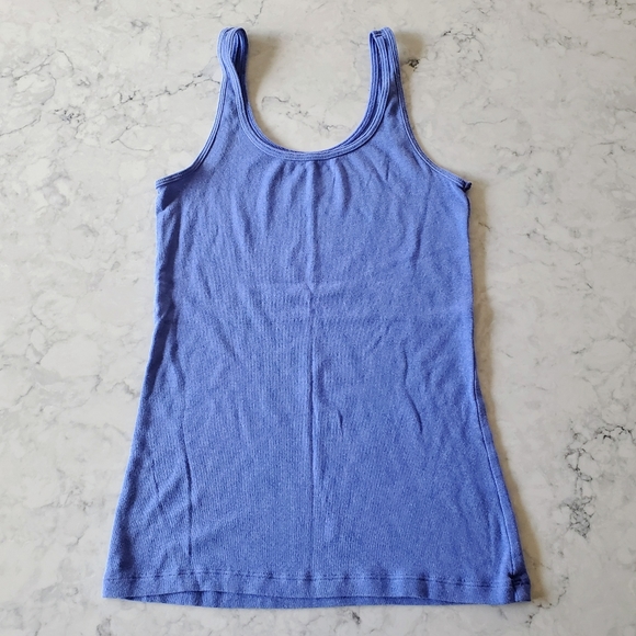 2 Old Navy Super Comfy Tank Tops - Picture 4 of 9